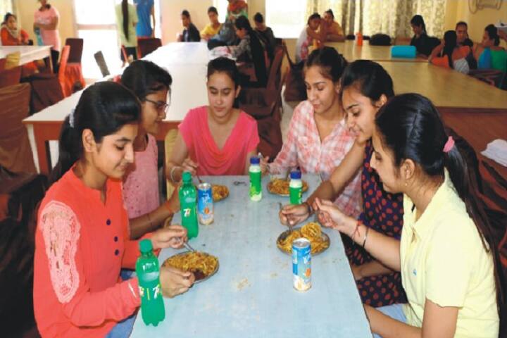 cafeteria